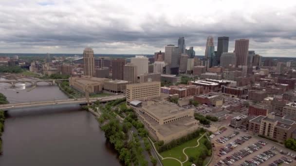 Mississippi Folyó Minneapolis Skyline — Stock videók