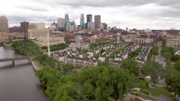 Rio Mississippi Minneapolis Skyline — Vídeo de Stock