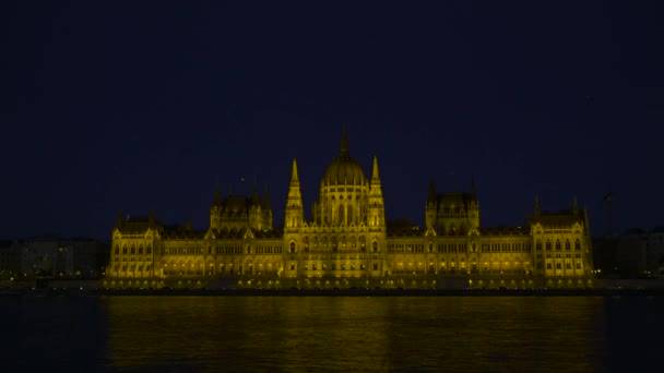 Parlamento Budapest Rodaje Nocturno Filmado Desde Batthyny Buda Side — Vídeo de stock