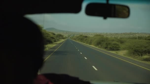 Utsikt Över Vägen Till Ngorongoro Naturskyddsområde Inifrån Safari Tour Bil — Stockvideo