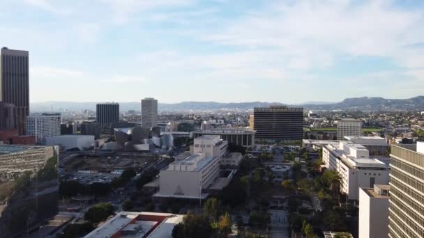 Walt Disney Müzik Merkezi Manzaralı Los Angeles Siluetinin Videosu Kamera — Stok video