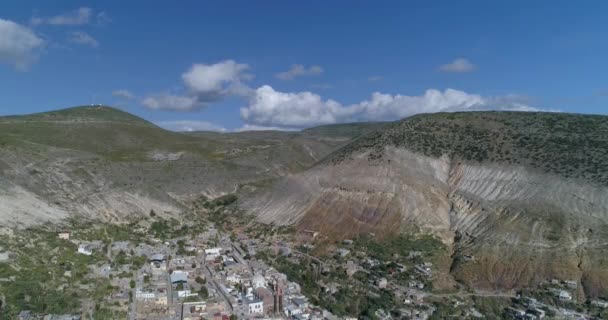 San Luis Potosi Mexico Real Catorce空中俯冲击落镜头 — 图库视频影像