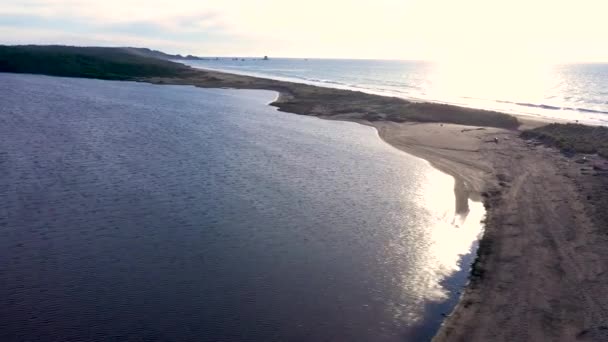 Drone Flying Edge Floras Lake Oregon Showing Pacific Ocean Divided — Video Stock