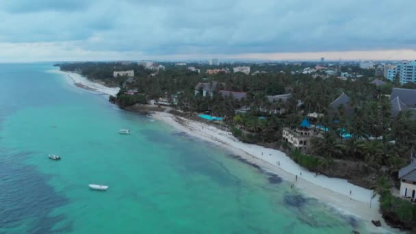 Mombasa Beach Overcast Sunset Resorts Background Aerial Shots — 图库视频影像