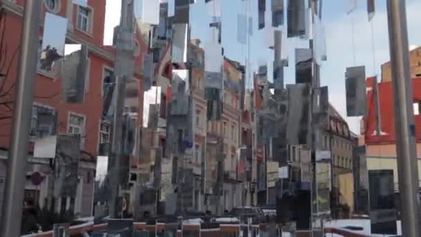 리가의 거리에 건축물을 — 비디오