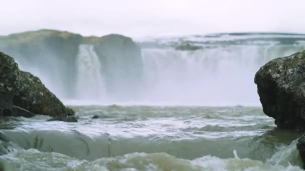 Уникальный Вид Водопад Гоаффен Возле Города Миватн Исландия — стоковое видео