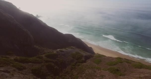 Niebla Procedente Del Océano Portugal Disparo Aéreo — Vídeos de Stock