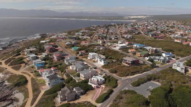 Aerial Top Záběr Pobřežní Údolí Vedle Zahradní Cesty Jižní Afrika — Stock video