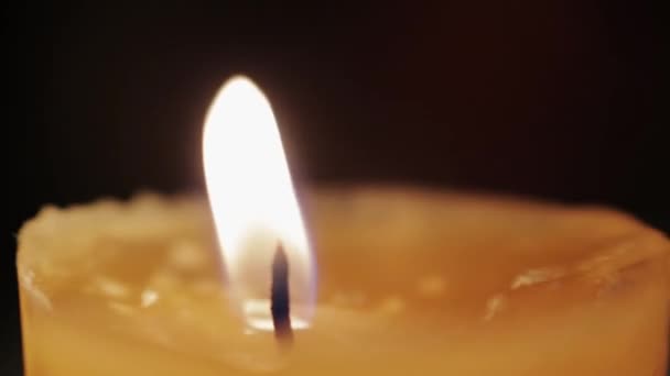 Macro Shot Una Candela Che Balla Nel Vento — Video Stock