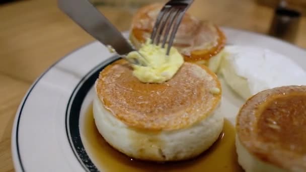 Buttering Fluffy Pancakes — Stock Video