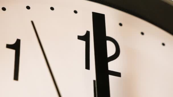 Black White Clock Face Approaching Clock — Stock Video