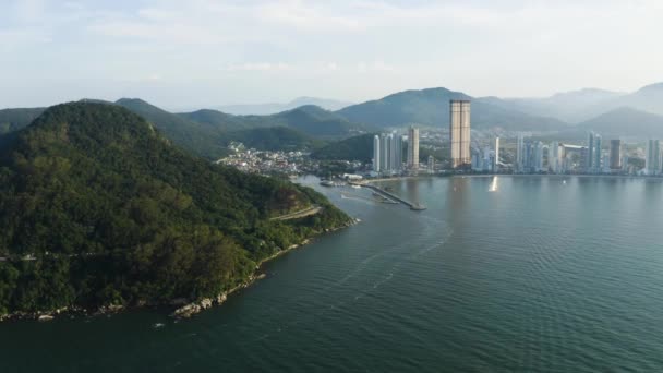 Widok Drona Zbliża Balneario Camboriu Panoramy Gór Santa Catarina Brazylia — Wideo stockowe