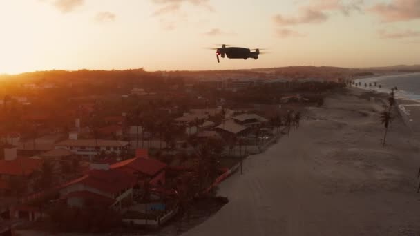 Drone Volant Coucher Soleil Cumbuco Brésil Plan Aérien — Video