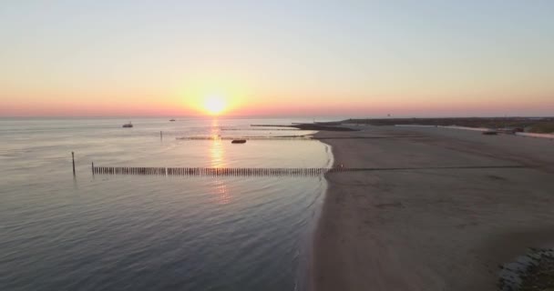 Lotnisko Molo Plaża Latarnia Morska Zachodzie Słońca Pobliżu Wioski Westkapelle — Wideo stockowe