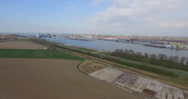 Buques Carga Puerto Terneuzen Países Bajos Con Destino Gante Bélgica — Vídeo de stock