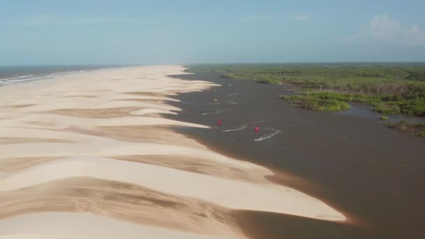 Aerea Kitesurf Nel Delta Del Fiume Parnaiba Brasile Settentrionale — Video Stock