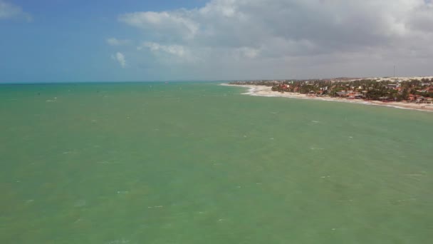 Aéreo Cumbuco Durante Dia Com Pessoas Kitesurf — Vídeo de Stock