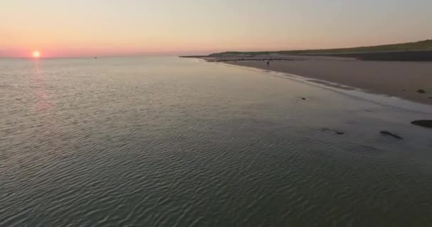 Luchtfoto Het Strand Tussen Vlissingen Dishoek Bij Zonsondergang — Stockvideo