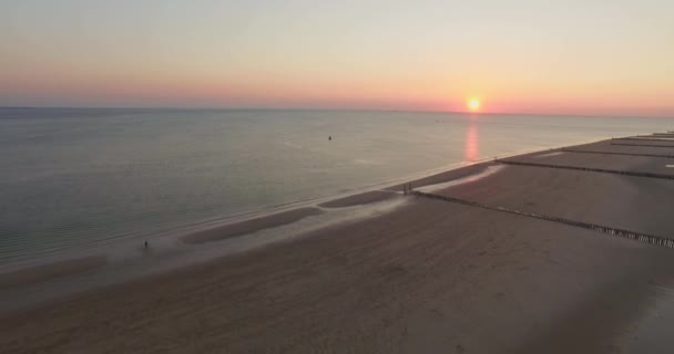 Luchtfoto Het Strand Tussen Vlissingen Dishoek Bij Zonsondergang — Stockvideo