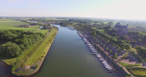 周辺とヴェレの歴史 観光の町 オランダ — ストック動画