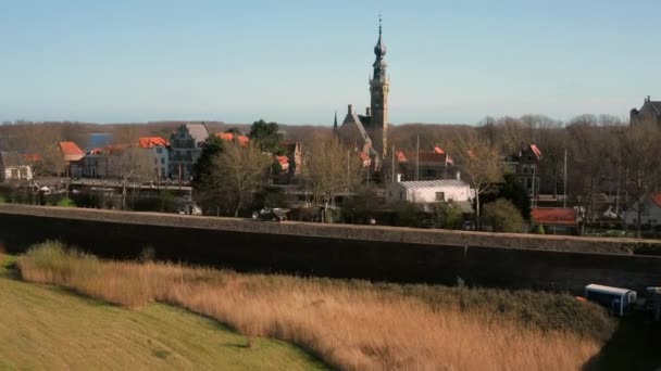 Aéreo Cidade Histórica Veere Com Porto Velho Igrejas Dia Primavera — Vídeo de Stock