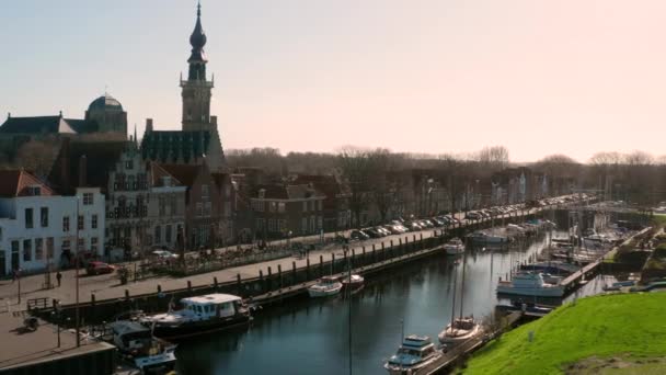 Aéreo Cidade Histórica Veere Com Porto Velho Igrejas Dia Primavera — Vídeo de Stock