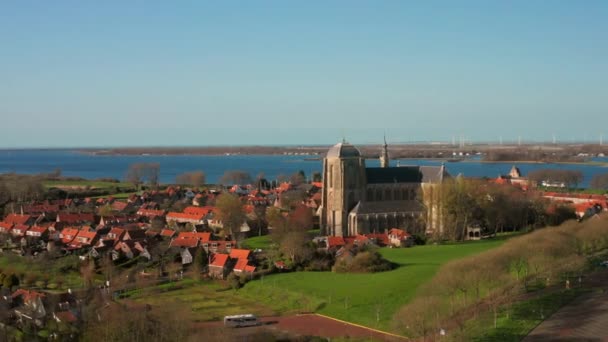 Aéreo Cidade Histórica Veere Com Porto Velho Igrejas Dia Primavera — Vídeo de Stock