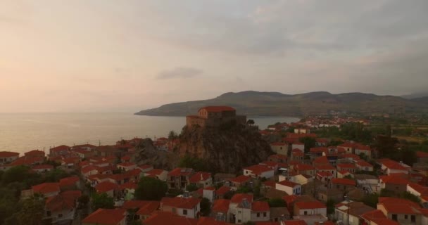 Aéreo Pôr Sol Cidade Petra Lesbos Grécia — Vídeo de Stock