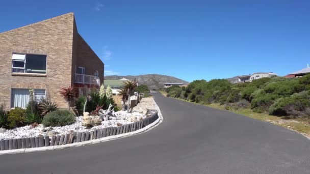 Οδική Άποψη Της Μικρής Τουριστικής Πόλης Kerlders Στη Νότια Αφρική — Αρχείο Βίντεο