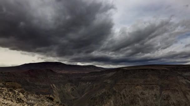 Desfasamento Temporal Estacionário Nuvens Escuras Tempestade Sobre Desfiladeiro Ponto Observação — Vídeo de Stock