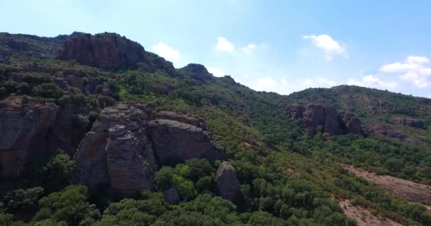 Luchtfoto Van Het Landschap Van Cannes Berg Canyon Zonnige Zomerochtend — Stockvideo