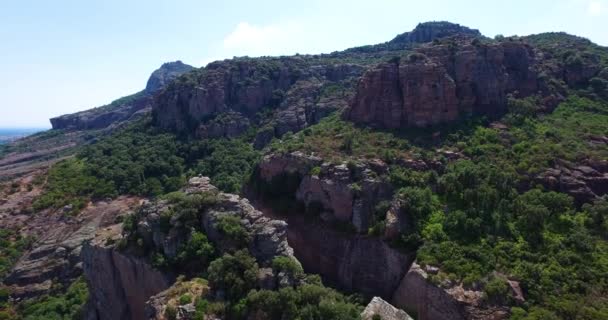 Luchtfoto Van Het Landschap Van Cannes Berg Canyon Zonnige Zomerochtend — Stockvideo