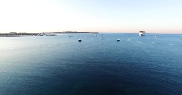 Cannes Strand Och Kust Flygutsikt Blått Vatten Sommartid Södra Frankrike — Stockvideo