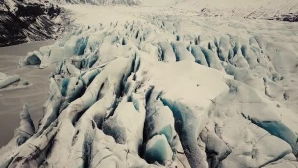 Lengua Glaciar Islandia Filmada Por Drones Con Diferentes Movimientos Cinematográficos — Vídeos de Stock