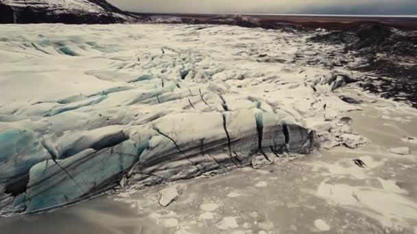 Lengua Glaciar Islandia Filmada Por Drones Con Diferentes Movimientos Cinematográficos — Vídeos de Stock