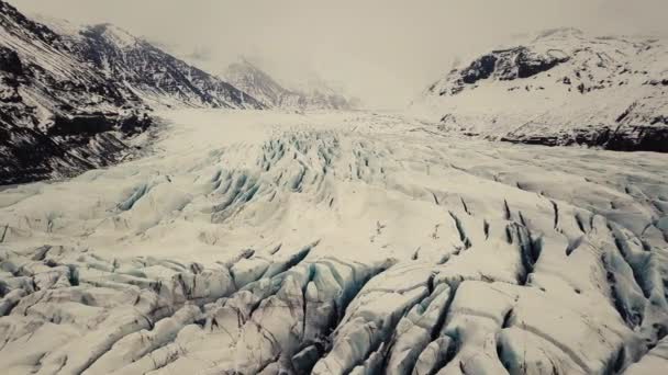 Lengua Glaciar Islandia Filmada Por Drones Con Diferentes Movimientos Cinematográficos — Vídeos de Stock