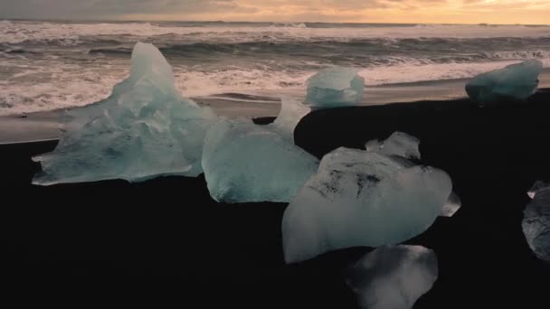 Plage Diamants Dans Sud Islande Tourné Avec Différents Angles Mouvements — Video
