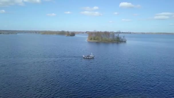 Dampfboot Auf Dem See Holland Drohnenaufnahmen — Stockvideo