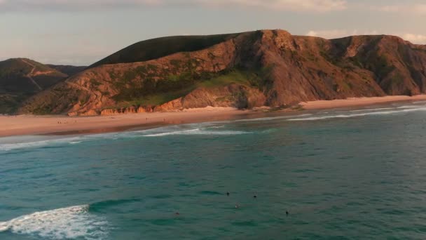 Воздушный Пляжи Серфинга Кордоама Каштежу Алгарве Португалия — стоковое видео
