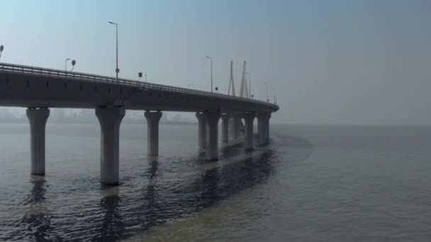 Bandraworli Sea Link Jest Mostem Kablowym Betonowo Stalowymi Wiaduktami Obu — Wideo stockowe