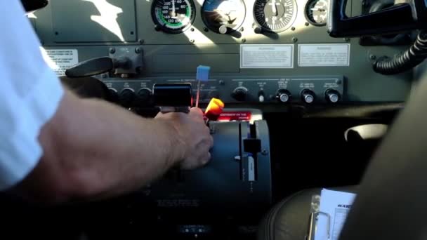 Tiro Sala Controle Polit Durante Voo Cockpit — Vídeo de Stock