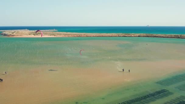 Aérea Acuicultura Kitesurf Laguna Alvor Portugal — Vídeo de stock