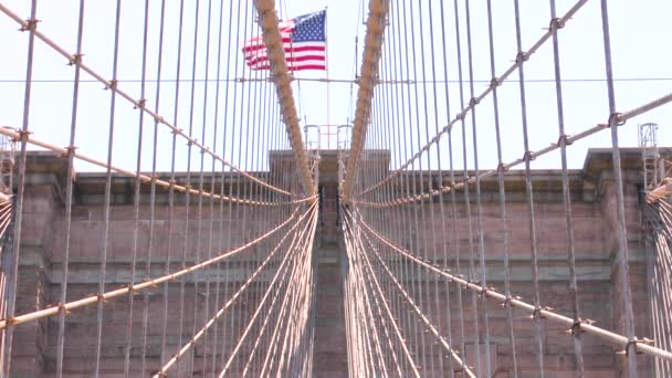 建筑和工程 美国国旗 纽约布鲁克林大桥的独特设计 — 图库视频影像