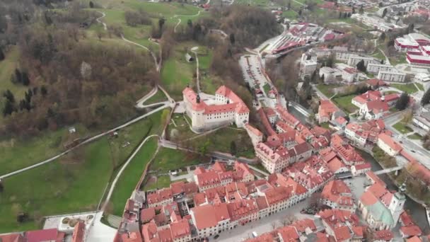 Cierre Toma Aviones Tripulados Castillo Museo Skofja Loka Eslovenia Castillo — Vídeos de Stock