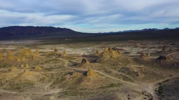 Aérea Trona Pinnacles California Paisaje Otro Mundo Cerca Death Valley — Vídeo de stock