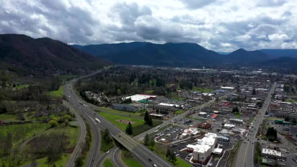 Aerial Highway Przechodzący Przez Grants Pass Oregon Usa — Wideo stockowe