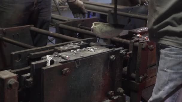 People Pouring Melted Metal Casts Factory Slowmotion — Stock Video