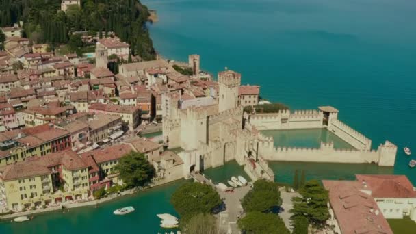 Drone Abbattuto Sul Castello Sirmione Lago Garda Italia — Video Stock