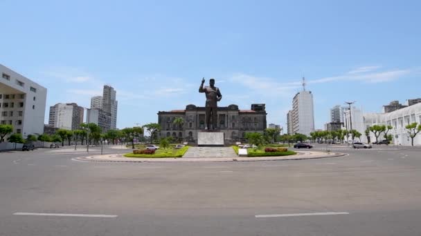 Mozambik Şehir Meclisi Maputo Samora Machel Heykeli — Stok video