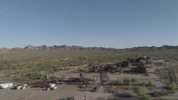 Aerial Flyby Cidade Fantasma Deserto Velho Oeste — Vídeo de Stock